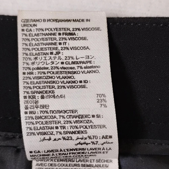 Banana Republic Solid Black Dress Shorts with Pockets, Size 8 - Picture 10 of 10